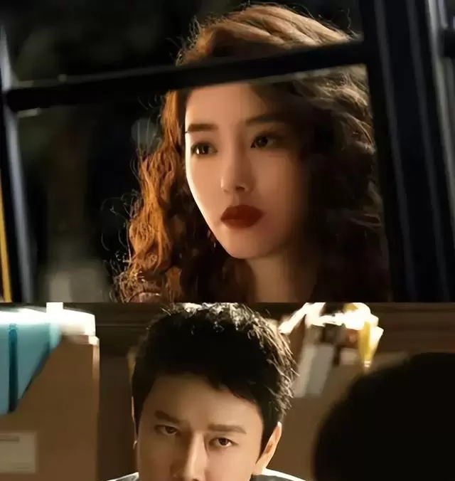 唐嫣主演《爱情没有神话》央视开播引观剧争议，王菊片段成短视频平台现象级传播样本：情报图