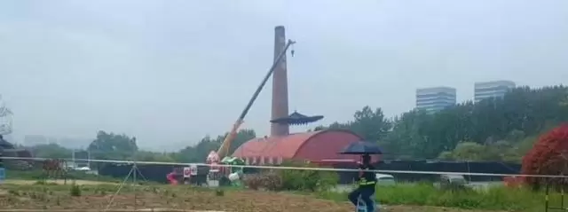 《十日终焉》山东外景路透曝光，农业大棚改造为移动保密拍摄舱：细节速览
